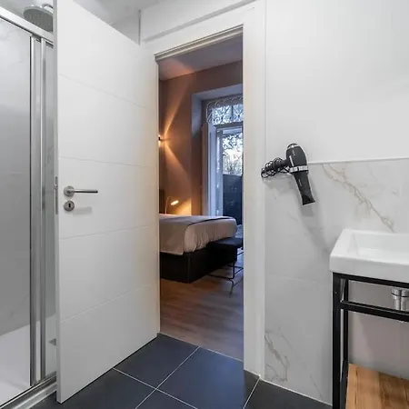 Rua Dom Manuel Studio Terrace Апартаменты